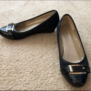 Bandolino buckle ballet with small wedge sz 6.5